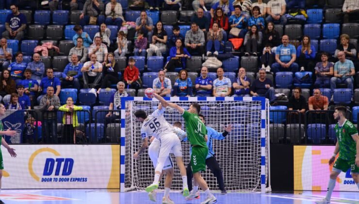 Nilüfer Belediyespor Erkekler Hentbol Takımı Macaristan’dan Avantajlı Dönüyor