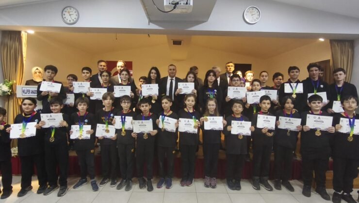 Nilüfer Anadolu İmam Hatip Lisesi Öğrencilerinden Uluslararası Matematik Başarısı