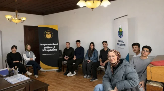 İnegöl Belediyesi’nden Öğrencilere Sınava Giren Yolda Güçlü Destek Sunuyor