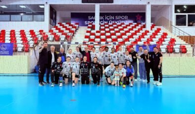 Büyükşehir Belediyespor Kadın Hentbol Takımı Zirvede Tek Başına