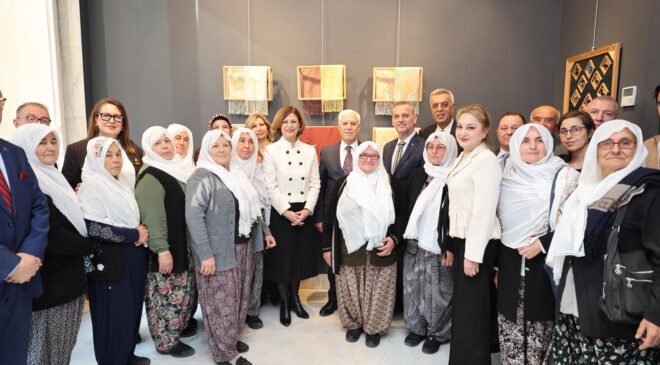 Bursa’da İpek Sanatının Zarafeti Sergilendi