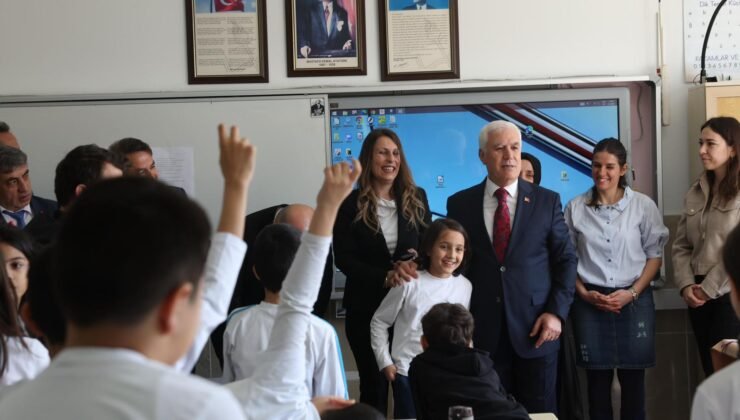 Arkadaşlarına Söz Verdi Büyükşehir Belediye Başkanı Mustafa Bozbey’i Sınıfa Getirdi