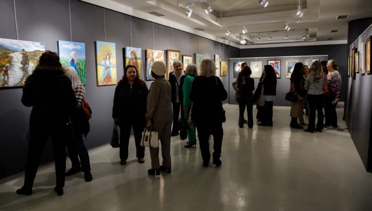 Kadınların Işığı Tuvalde Hayat Buldu