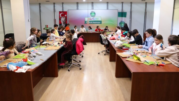 Çocuk Mimarlar iş Başında