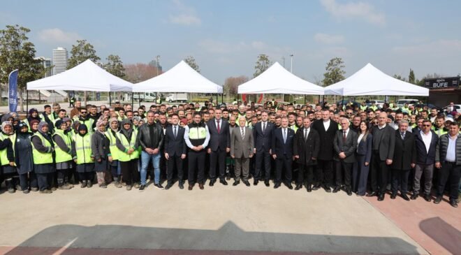 Büyükşehir Belediyesi Ailesi Bayramlaştı