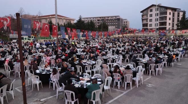 Bursa’da Ramazan’ın Bereketi Paylaştıkça Çoğaldı