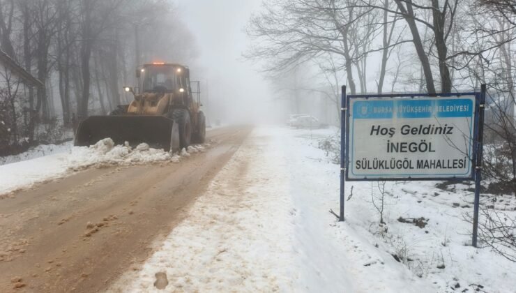 Büyükşehir Belediyesi Karla Mücadelesi Bayramda da Sürüyor