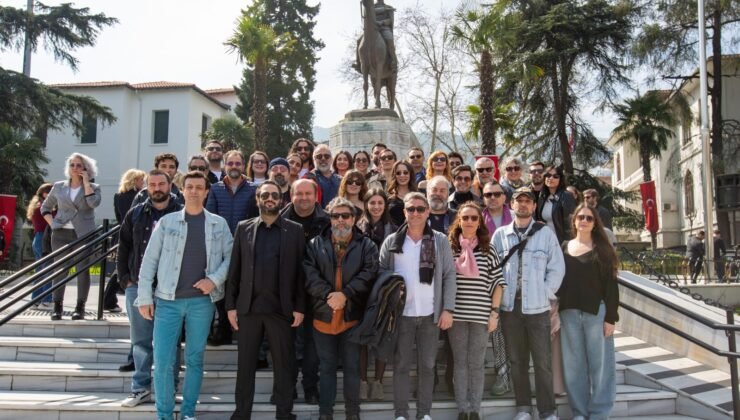 Bursa’da “Dünya Tiyatro Günü” Törenle Kutlandı