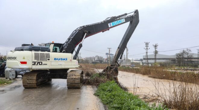 Büyükşehir Belediyesi Olumsuz Hava Koşullarına Karşı Seferber Oldu