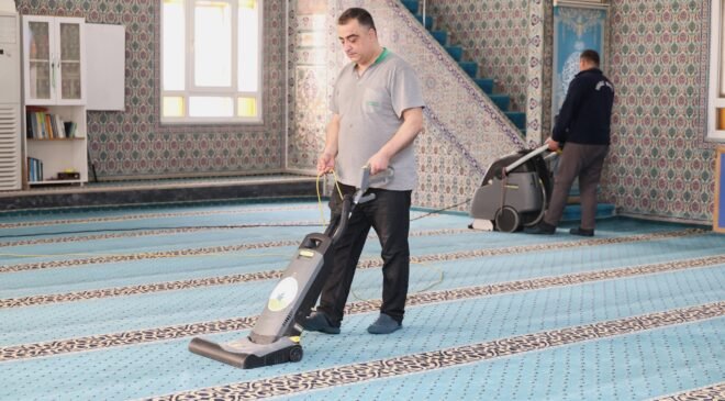 Osmangazi’de Camilere Ramazan Bayramı Temizliği