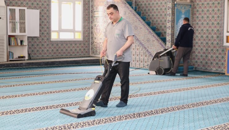 Osmangazi’de Camilere Ramazan Bayramı Temizliği