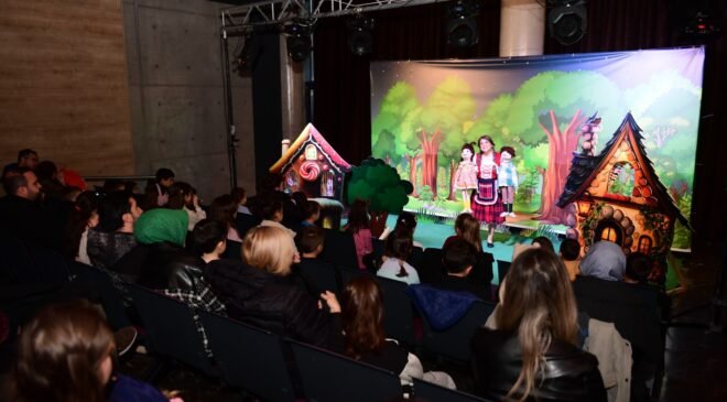 Osmangazi’de Çocuklar Müzede Tiyatroyla Bir Araya Geldi