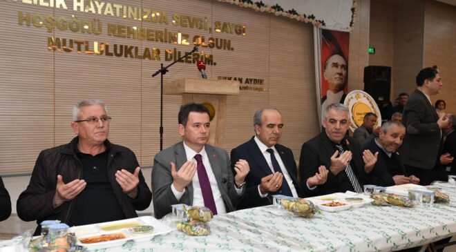 Osmangazi Belediye Başkanı Erkan Aydın Yüzlerce Yürekle Aynı Sofrayı Paylaştı