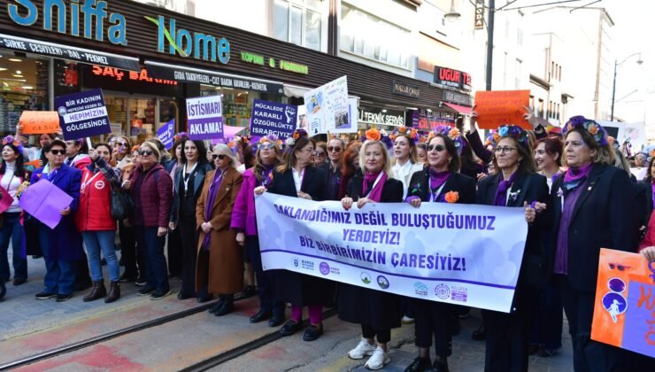 Bursa’lı Kadınlar Özgürlük ve Eşitlik Yürüyüşü Düzenledi