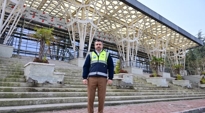 Yıldırım Piremir’de Yol Yarılandı