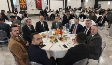 Yıldırım Belediye Başkanı Oktay Yılmaz Evlad-ı Fatihan ile Kardeşlik Sofrasında