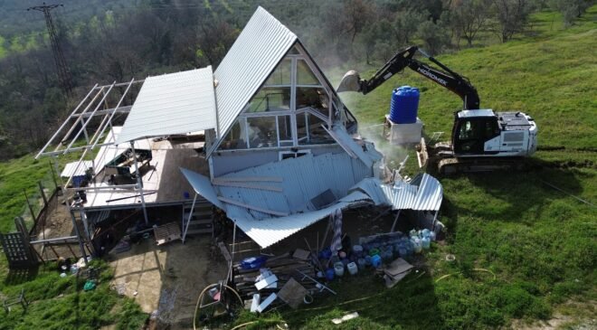 İznik Belediyesi Tarım Arazilerindeki Kaçak Yapılara Karşı Harekete Geçti