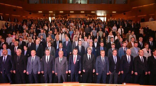 Bursa Eğitim Kongresi “Türkiye Yüzyılı Maarif Modeli” Temasıyla Başladı