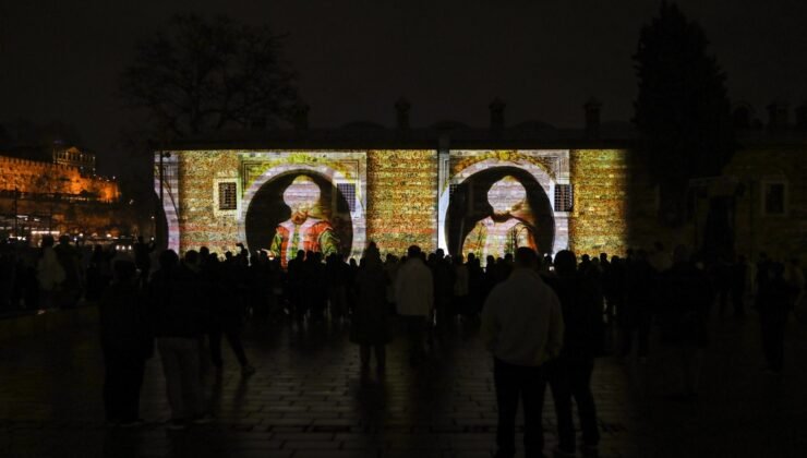 Bursa’nın 700 Yıllık Destanı Işık Gösterisi ile Anlatıldı