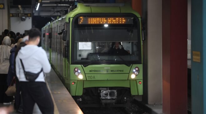 Okul Saldırılarına Sessiz Tepki