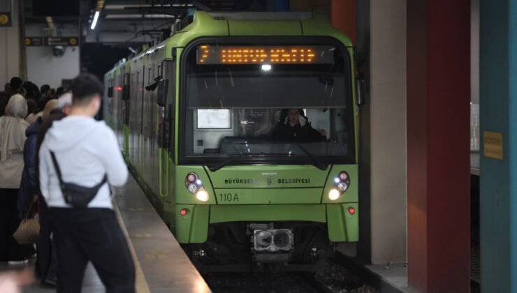 Okul Saldırılarına Sessiz Tepki