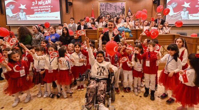 Büyükşehir Belediyesi Meclisinde Söz Çocukların Oldu