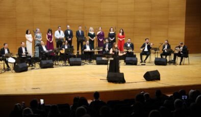 Sanatseverlere Türk Sanat Müziği ve Türkülerle Müzik Ziyafeti