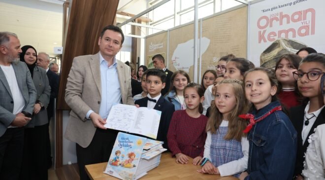 Osmangazi Belediye Başkanı Erkan Aydın “Çocuklarımızı Kitapla Eğitmeliyiz”