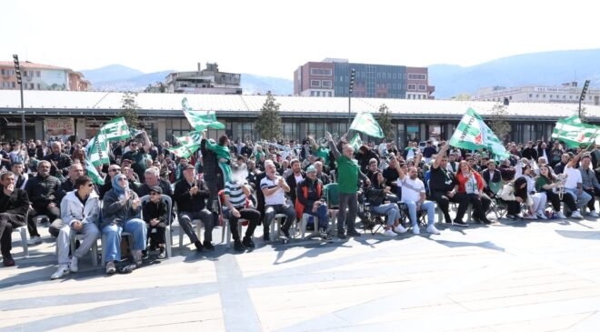 Osmangazi Meydanında Bursaspor Coşkusu Zirvede
