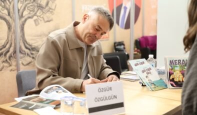 Osmangazi Belediyesi Çocukları Oyuncu ve Yazar Özgür Özgülgen ile Buluşturdu