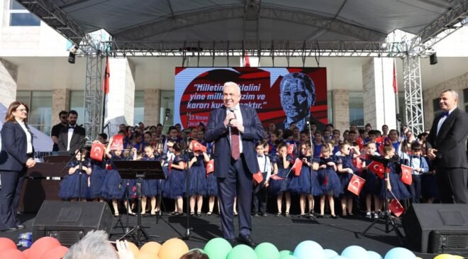 Nilüfer Cumhuriyet Meydanı Çocukların Oldu