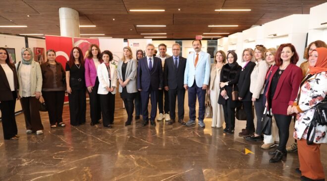 Osmangazi’den “Atatürk’ün Çocuklarından Sanata Bakış” Sergisi Ziyarete Açıldı