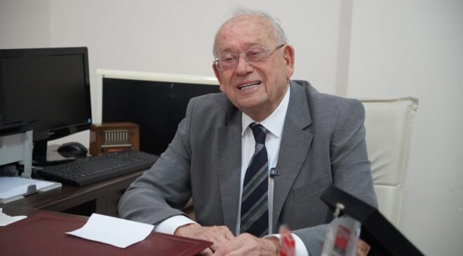 İznik’te Geçen 61 Yıllık Diş Hekimliğinin Hikayesi