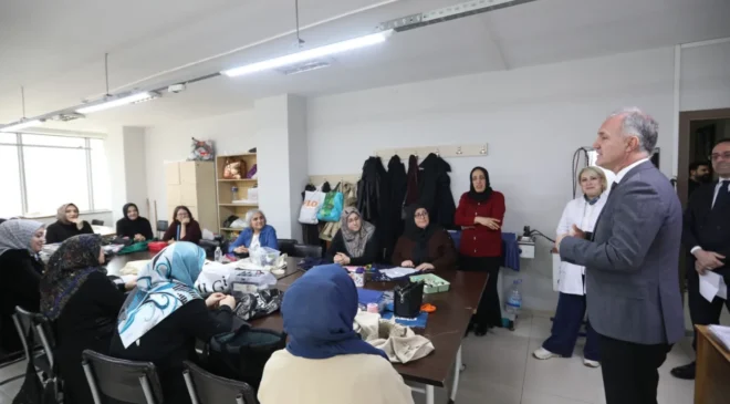 İnegöl Belediye Başkanı Alper Taban’dan İNESMEK Kursiyerlerine Ziyaret