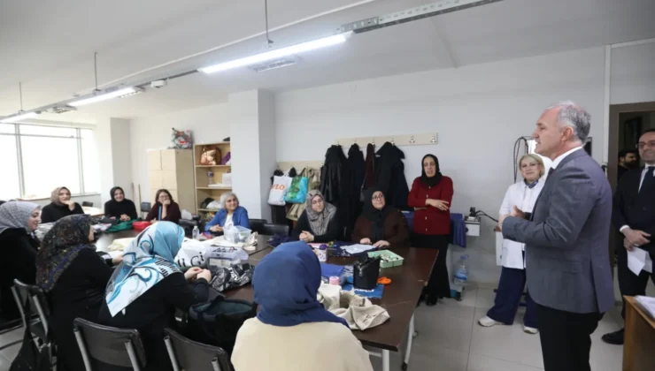 İnegöl Belediye Başkanı Alper Taban’dan İNESMEK Kursiyerlerine Ziyaret