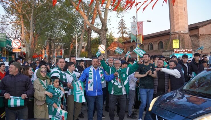 İznik’te Bursaspor’un Şampiyonluk Coşkusu