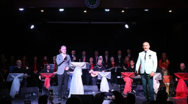 İnegöl Belediyesi Türk Halk Müziği Korosundan Konser
