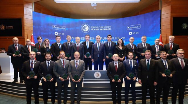 Bursa Ticaret Borsasının Gıda UR-GE Projesine Ticaret Bakanlığından “En İyi Çıkış Yapan UR-GE Ödülü