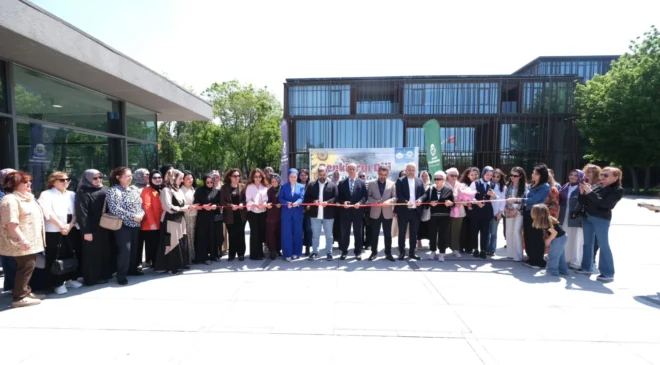 İnegöl’de İNESMEK Kursiyerlerinin Resimleri Görücüye Çıktı