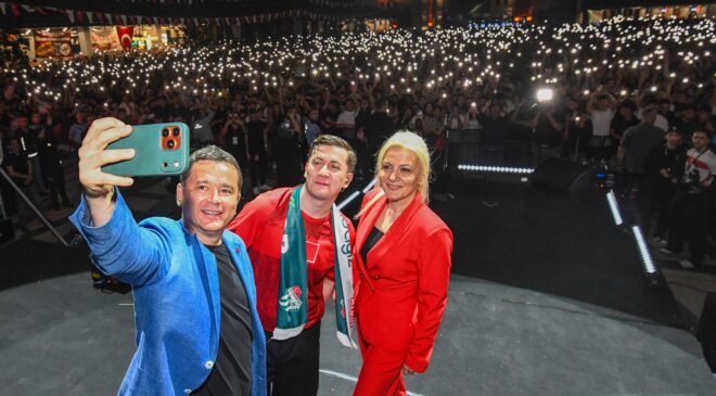 Osmangazi Belediye Başkanı Erkan Aydın “Gençler Sayesinde Geleceğe Umutla Bakıyoruz”