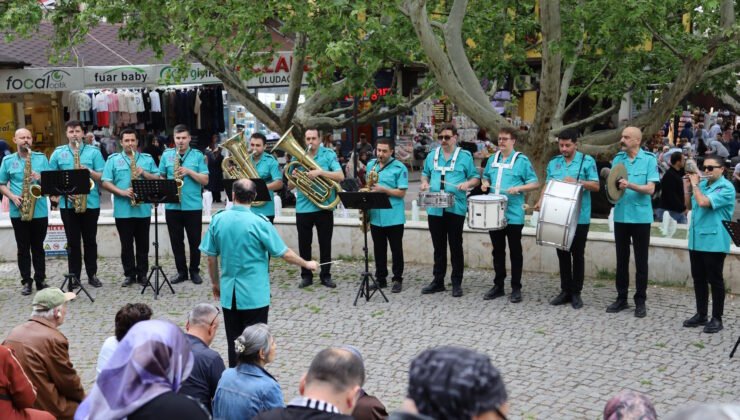 Büyükşehir Belediyesi Bandosunda Bahar Konserleri