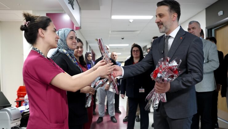 Büyükşehir Belediye Başkan Vekili Şahin Biba Hemşireler Gününde Salık Emekçilerine Anlamlı Ziyaret
