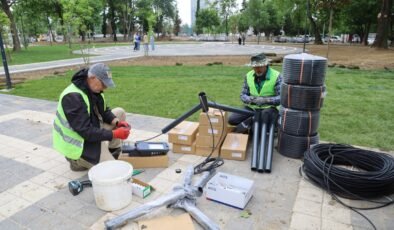 Büyükşehir Belediyesi Şehit Piyade Er Hakan Söylemez Mahalle Parkını Yeniliyor