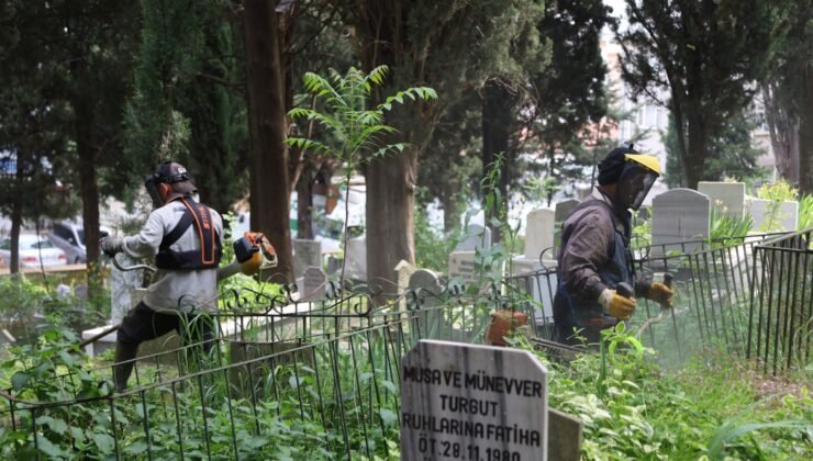 Bursa’da Mezarlıklar Kurban Bayramına Hazır