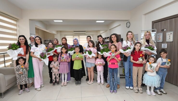 Osmangazi’de “Hayatım ilk Kütüphanesi Annem” ve Çocukların Gönüllerine Dokundu