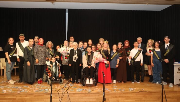 Osmangazi’de “Miras Değil Mübarek 2” Sanatseverlerden Büyük Beğeni  Topladı