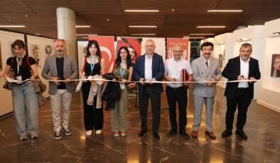 Osmangazi Uluslararası Orhan Kemal Karikatürleri Sergisi Açıldı