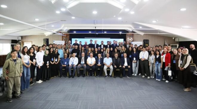 İnegöl’de “Gençlik Çalıştayı” Yapıldı