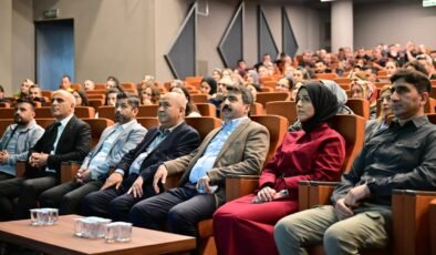 Yıldırım Belediyesi Personeline Yapay Zeka Eğitimi Veriyor