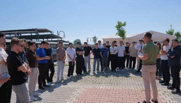 MYO Öğrencileri İnegöl Belediyesi’nin Güneş Enerji Sistemini Yerinde İnceledi
